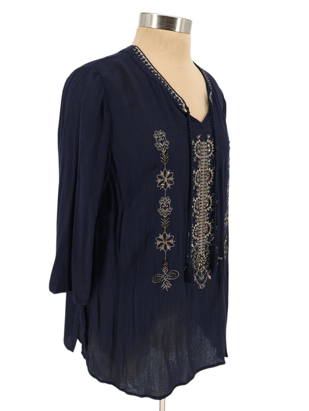 Catherines Shirt Navy Blue Embroidered Beaded 3/4 Sleeve Tassel VNeck Top 0X - Picture 2 of 6